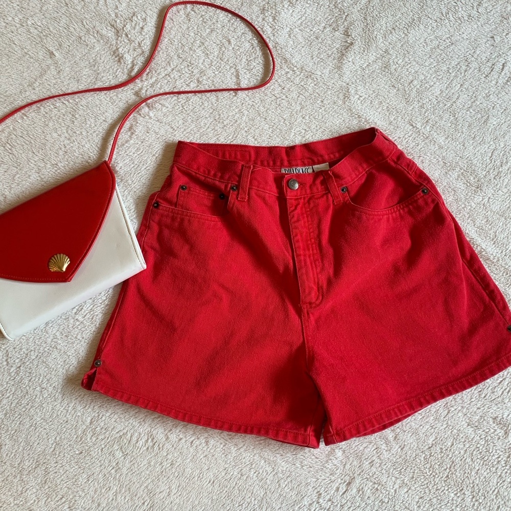 Women’s Bill Blass Red Jean Shorts 10